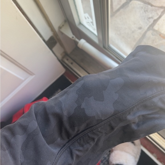 Lululemon Athletica Dark Camouflage Sports Bra - Picture 5 of 7